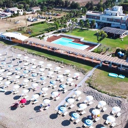 Sunrise Accessible Resort Battipaglia Extérieur photo