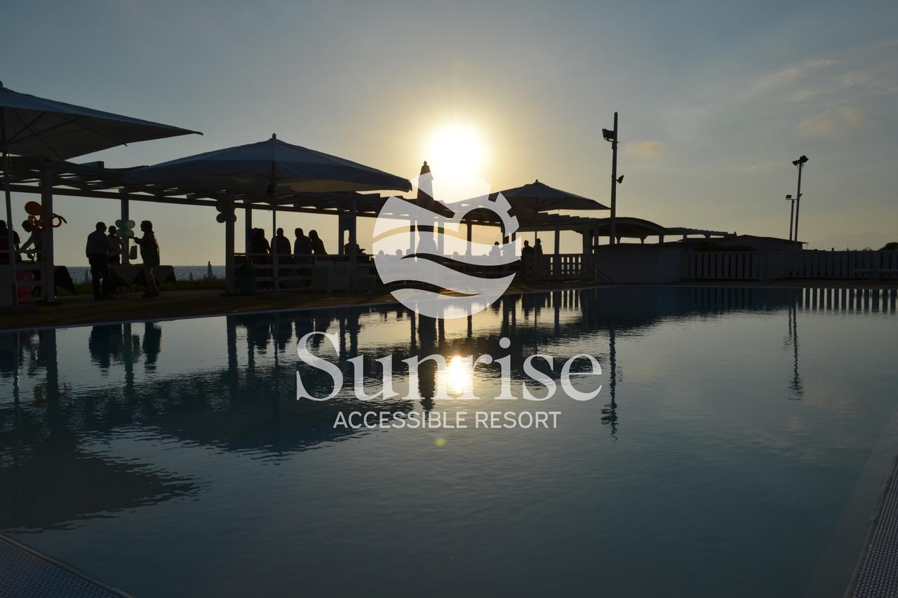 Sunrise Accessible Resort Battipaglia Extérieur photo