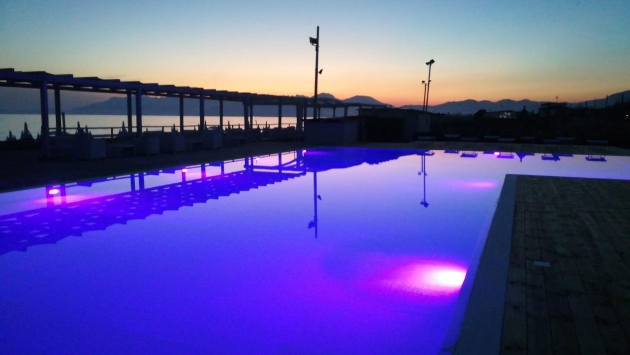 Sunrise Accessible Resort Battipaglia Extérieur photo