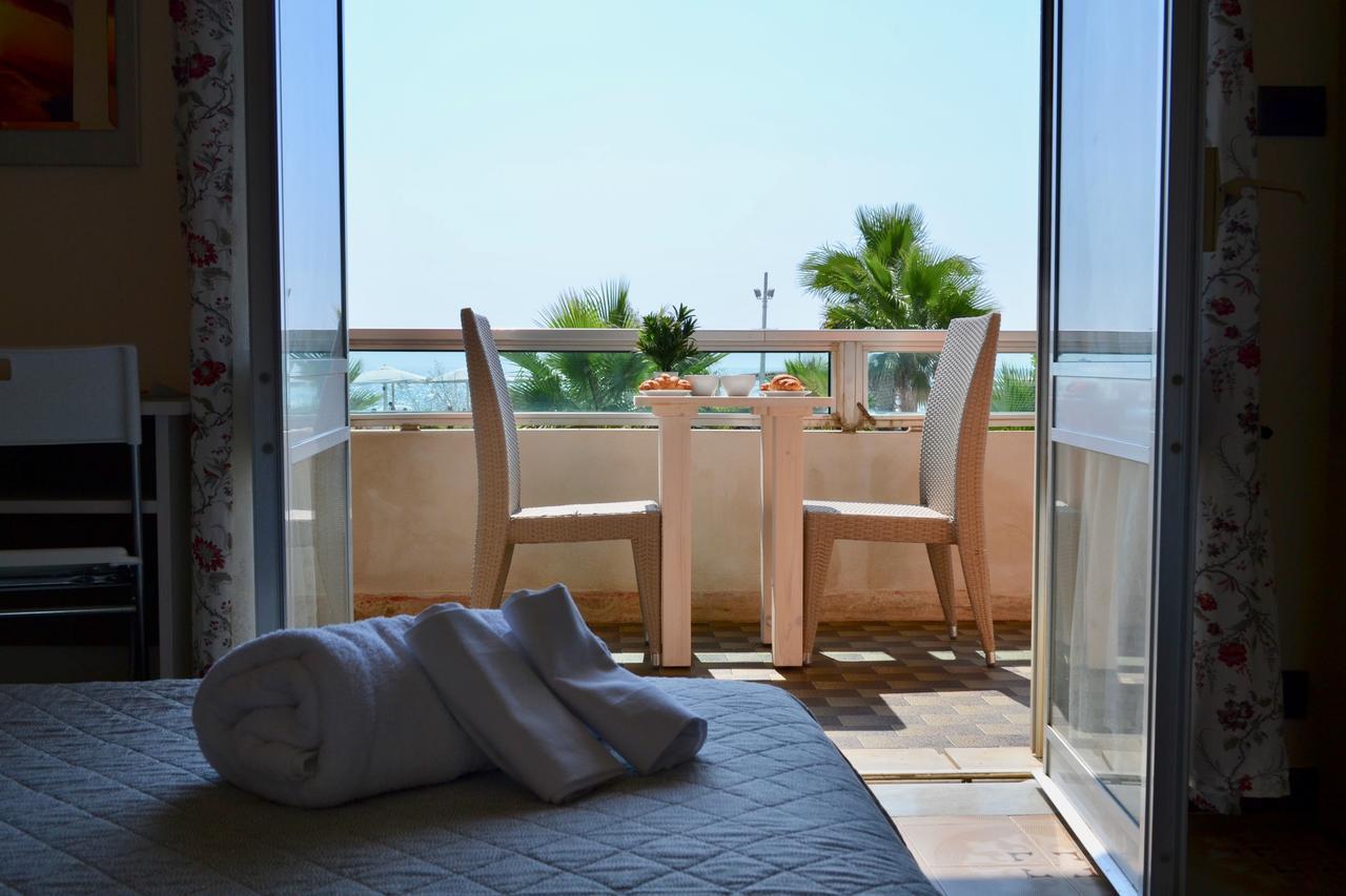 Sunrise Accessible Resort Battipaglia Extérieur photo