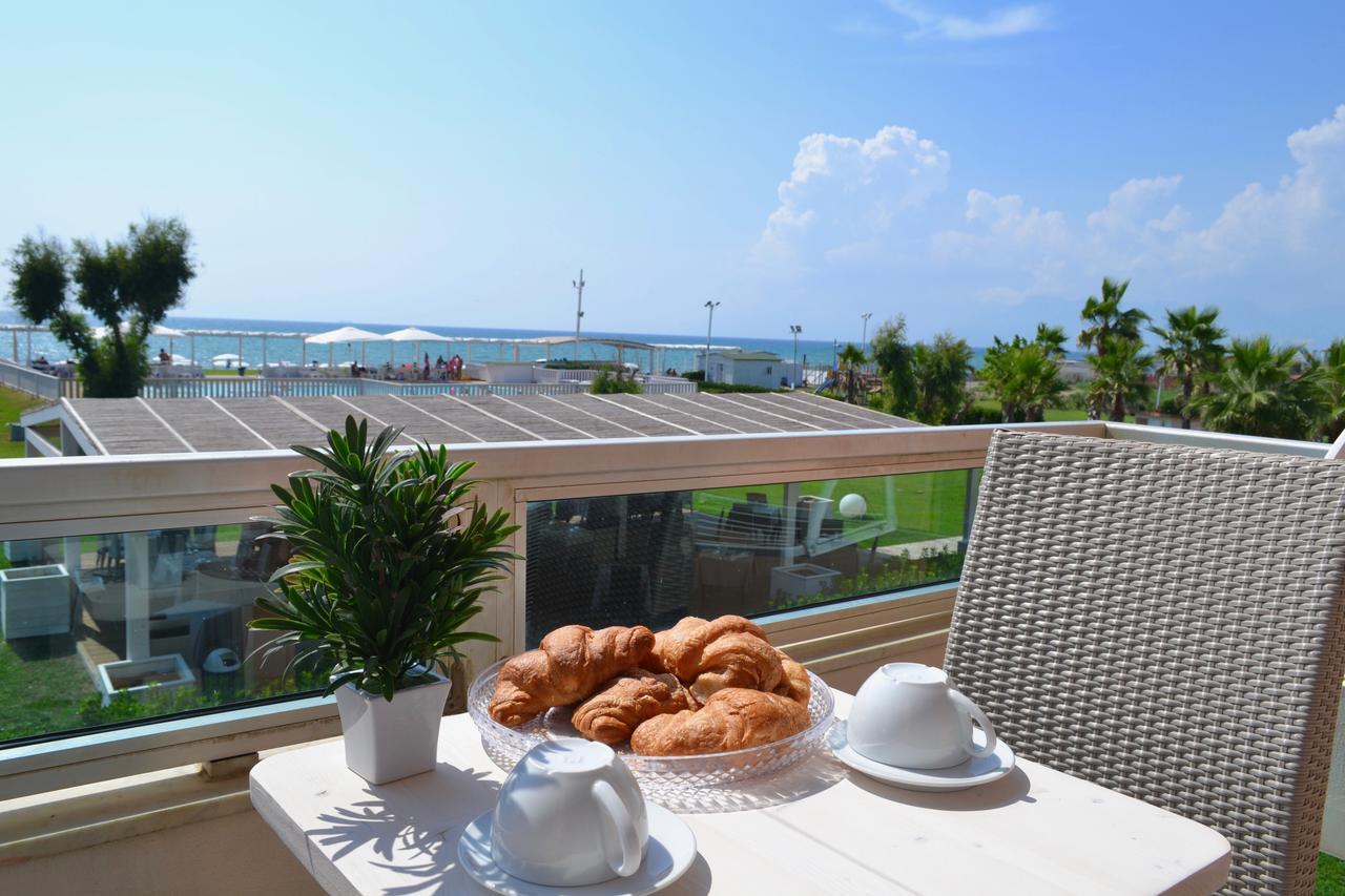 Sunrise Accessible Resort Battipaglia Extérieur photo