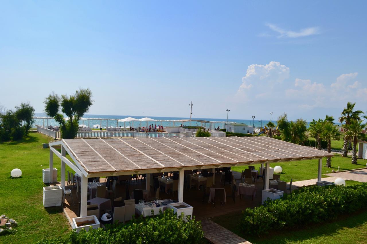 Sunrise Accessible Resort Battipaglia Extérieur photo