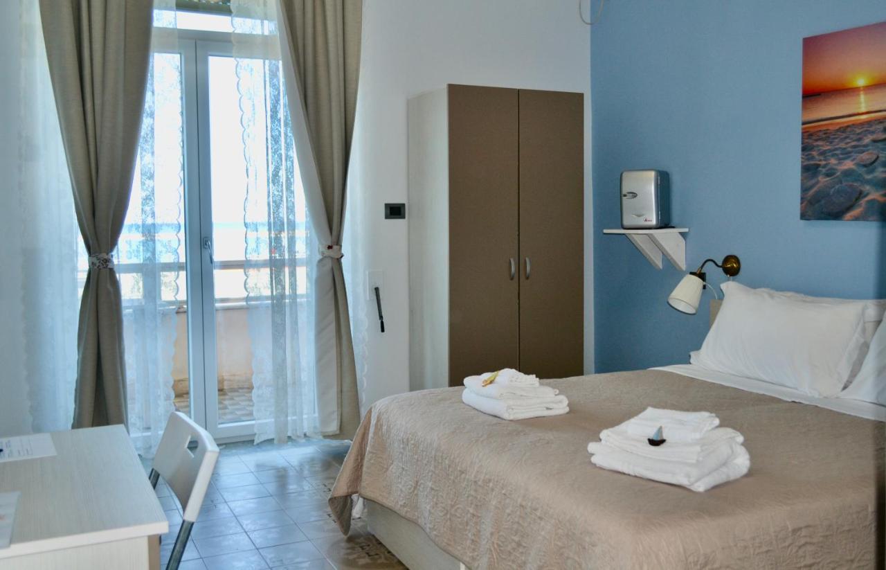 Sunrise Accessible Resort Battipaglia Extérieur photo